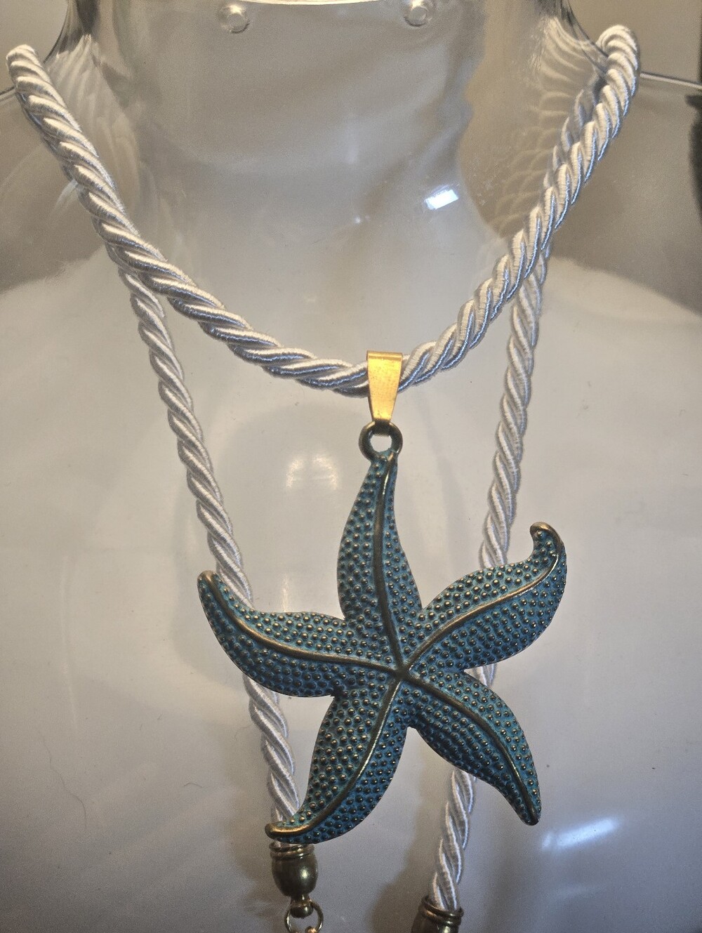 Beach Style Blue Starfish Pendant Rope Necklace Gold-tone Accents - Picture 7 of 11